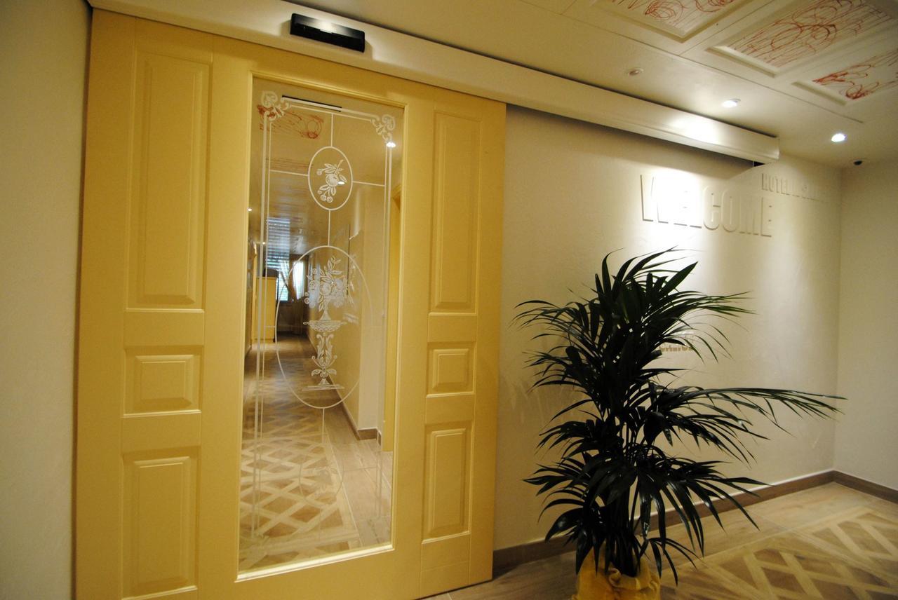Il Salice Hotell Civitella Del Tronto Exteriör bild
